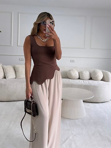 Contour Sculpt Top