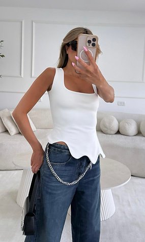 Contour Sculpt Top