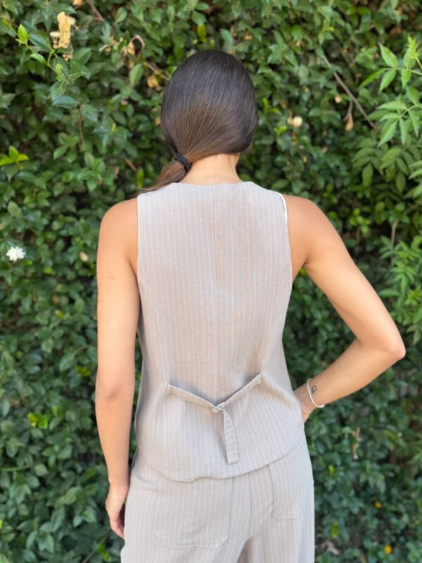 Mika Vest